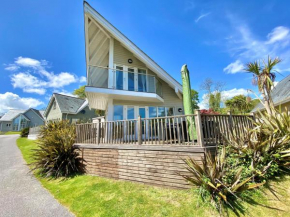 Luxurious 4 Bedroom New England Style Villa - Trewhiddle Villa 30